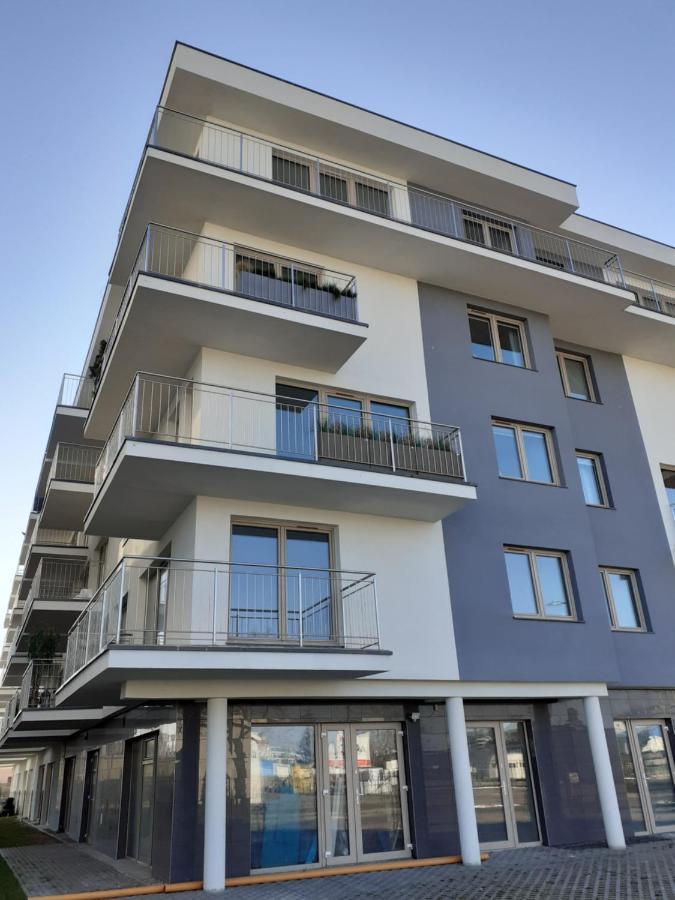 Apartament Kapitanski Mostek 17A Z Widokiem Na Port I Latarnie Morska Oraz Garazem Apartment Kołobrzeg Exterior foto